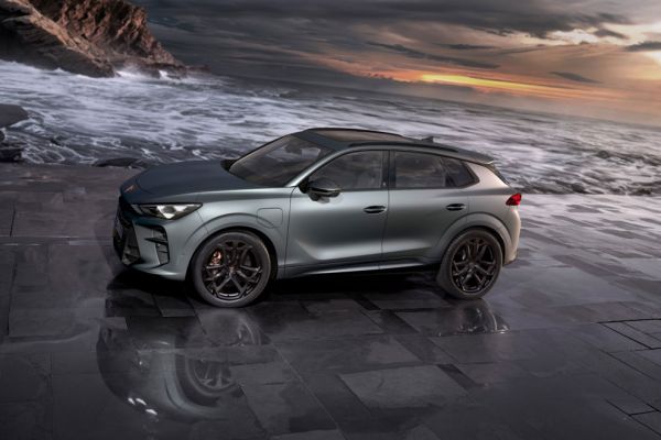 Seitenprofil des CUPRA Terramar