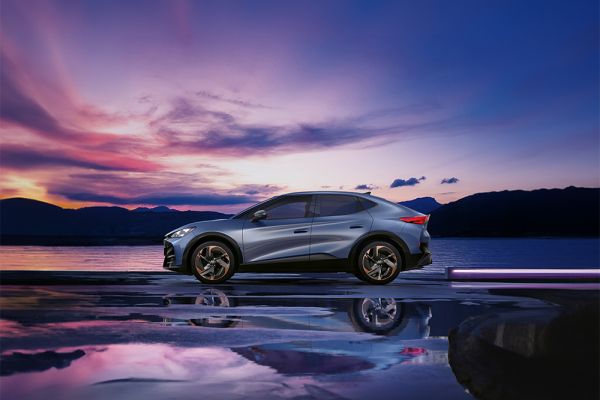 Seitenprofil des CUPRA Tavascan